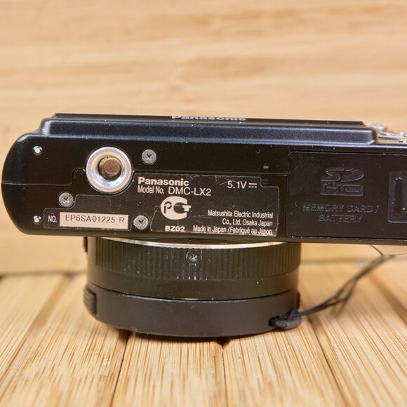 Panasonic Lumix DMC-LX2 10.2MP Digital Camera, Leica Lens, Made in Japan - Picture 9 of 9